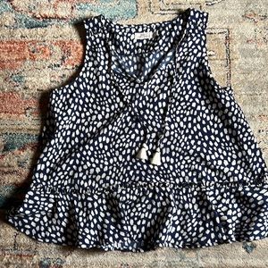 Vineyard Vines tank size XL